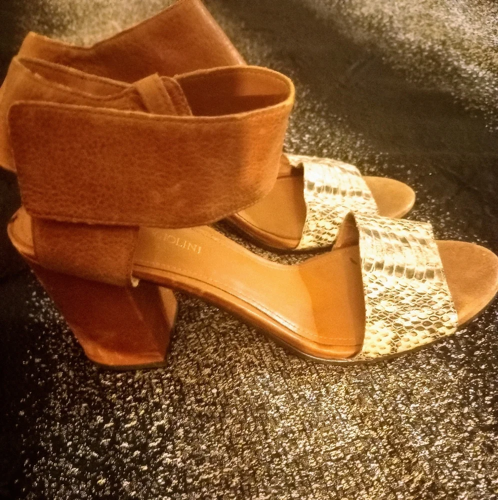 Open Toe Sandals - Picture 2 of 3